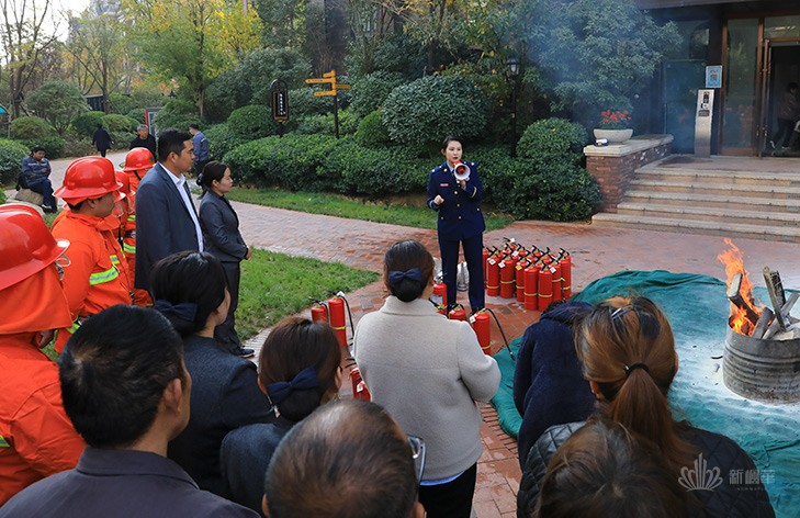 枫华物业开展“安全消防月”活动