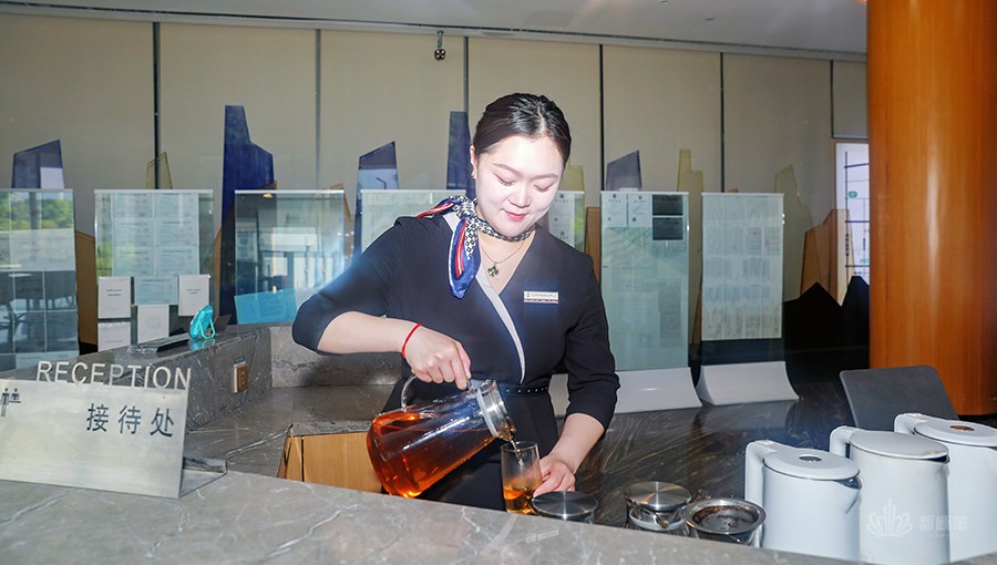 展示中心水吧客服